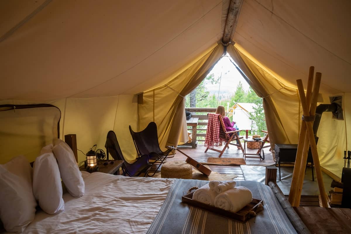 Camping Vs. Glamping: Main Differences and Benefits of Each