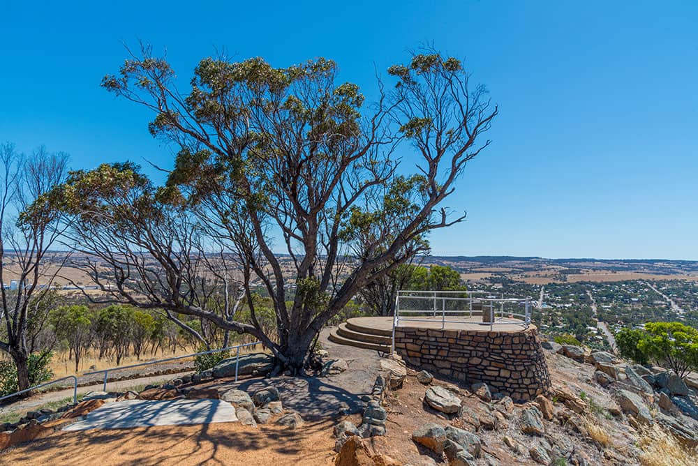 walk overlooking york wa