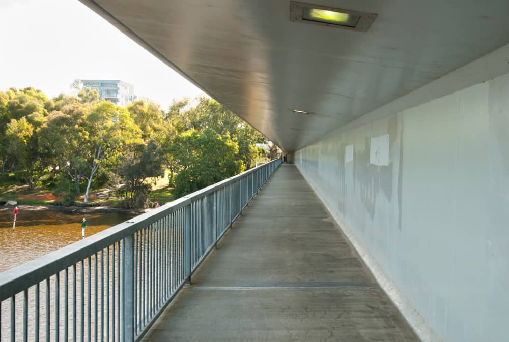 The Windan Bridge Loop is a fantastic place to enjoy a leisurely walk, bike ride, or jog while taking in the scenic beauty of Perth.